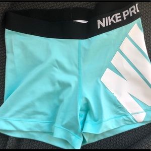 Nike pros shorts